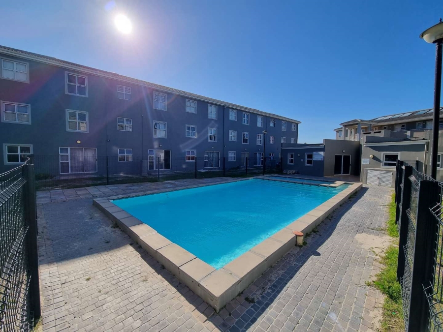 To Let 2 Bedroom Property for Rent in Muizenberg Western Cape